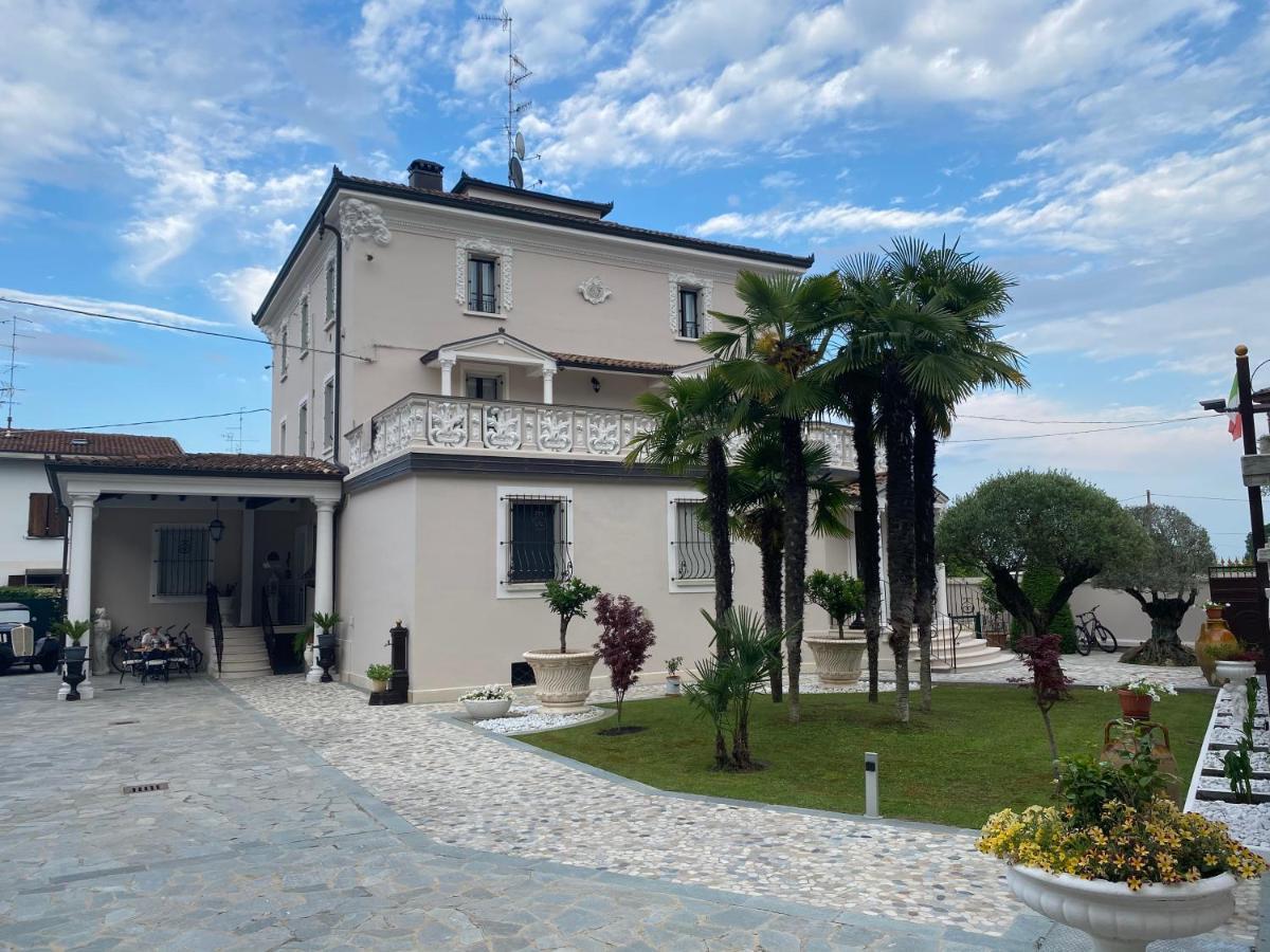 B&B Stazione Don Camillo Brescello Exterior foto